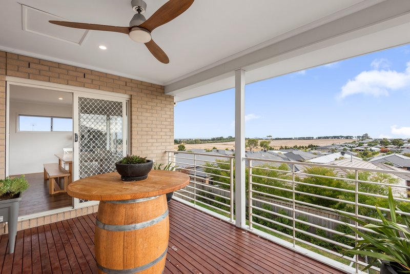 Photo - 13 Balboa Grove, Curlewis VIC 3222 - Image 6