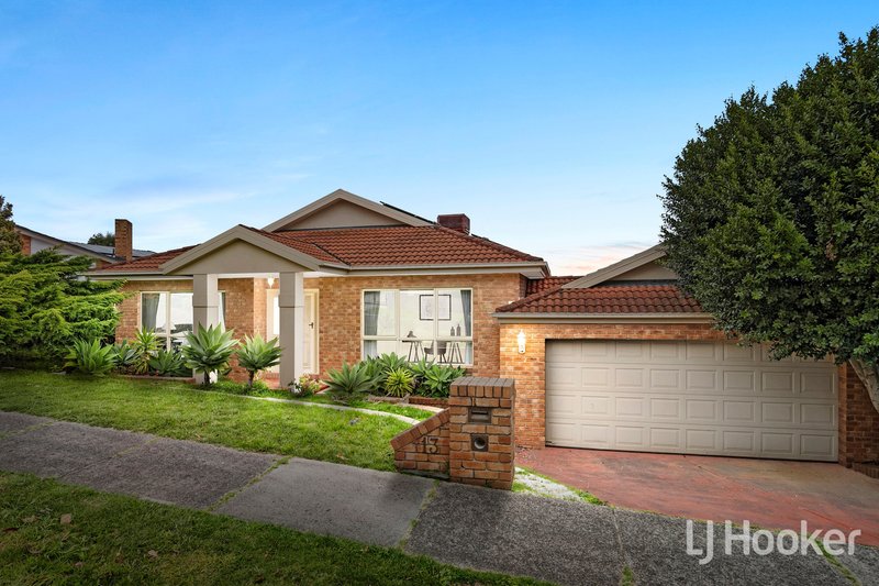 13 Balfour Court, Berwick VIC 3806