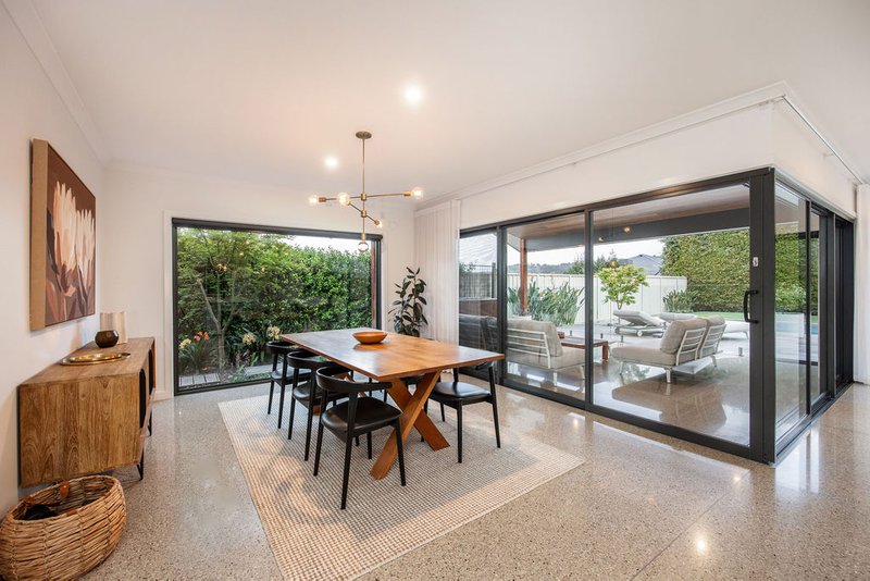 Photo - 13 Ballyneal Terrace, Wodonga VIC 3690 - Image 9