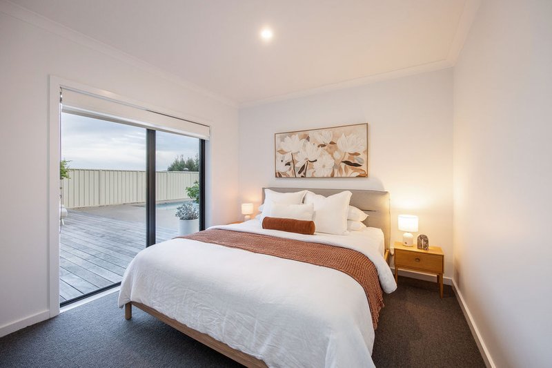 Photo - 13 Ballyneal Terrace, Wodonga VIC 3690 - Image 19