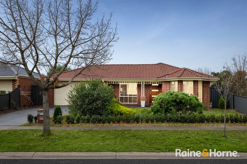 Photo - 13 Banjo Paterson Circle, Point Cook VIC 3030 - Image 1