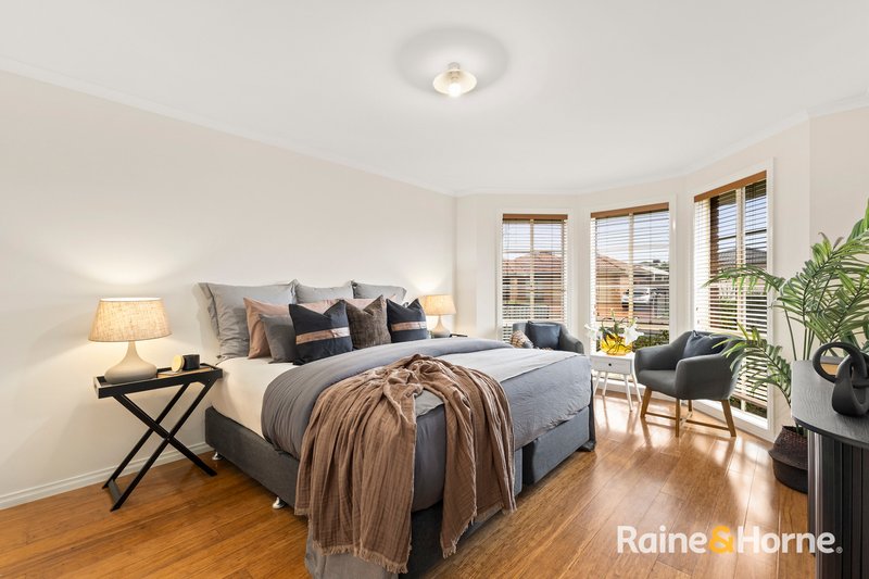 Photo - 13 Banjo Paterson Circle, Point Cook VIC 3030 - Image 3
