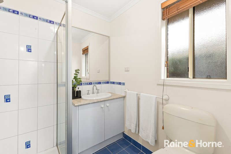 Photo - 13 Banjo Paterson Circle, Point Cook VIC 3030 - Image 4