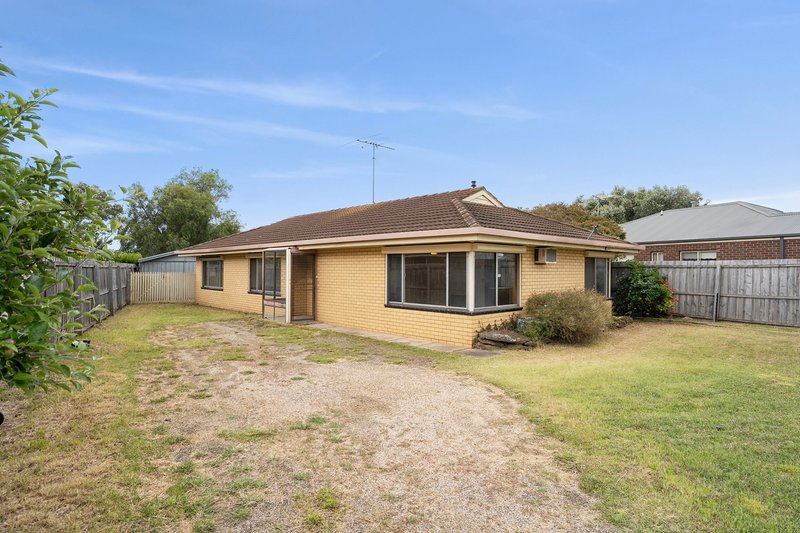 13 Bank Street, Lara VIC 3212