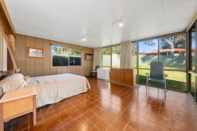 Photo - 13 Banks Close, Bateau Bay NSW 2261 - Image 11