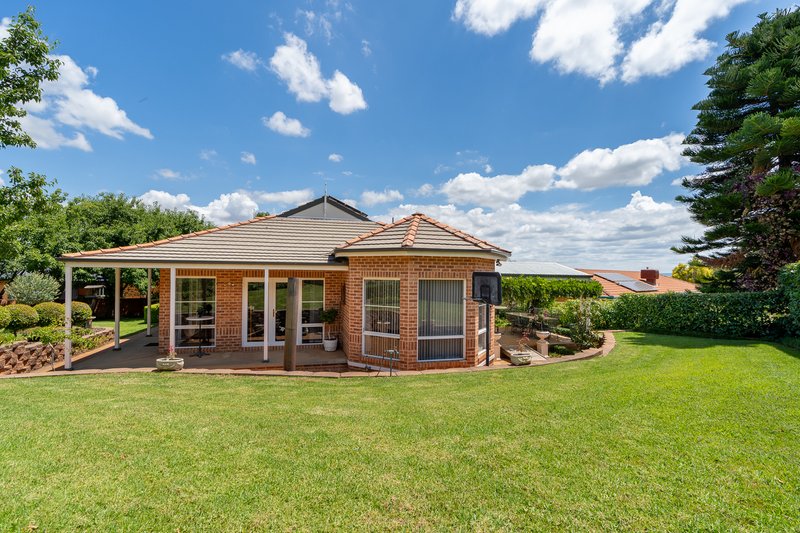 Photo - 13 Banksia Close, Cowra NSW 2794 - Image 26