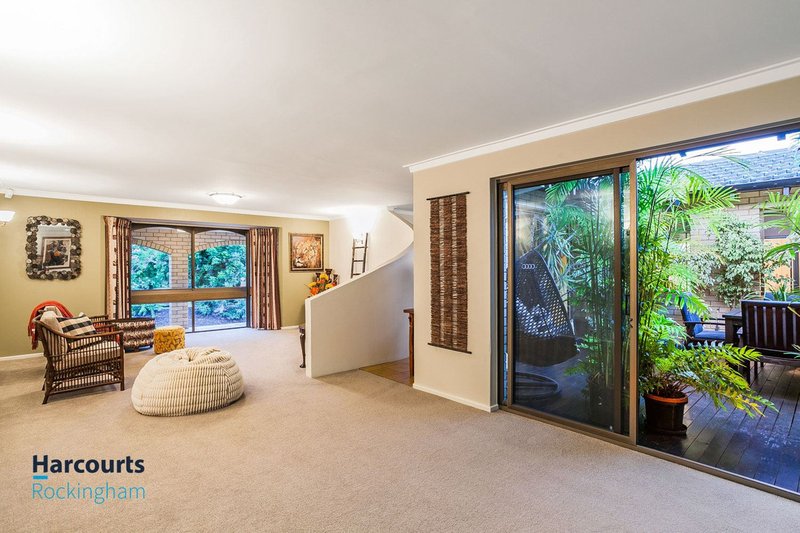 Photo - 13 Barbrook Way, Warnbro WA 6169 - Image 11