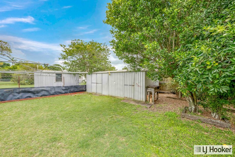 Photo - 13 Barnes Street, Svensson Heights QLD 4670 - Image 22