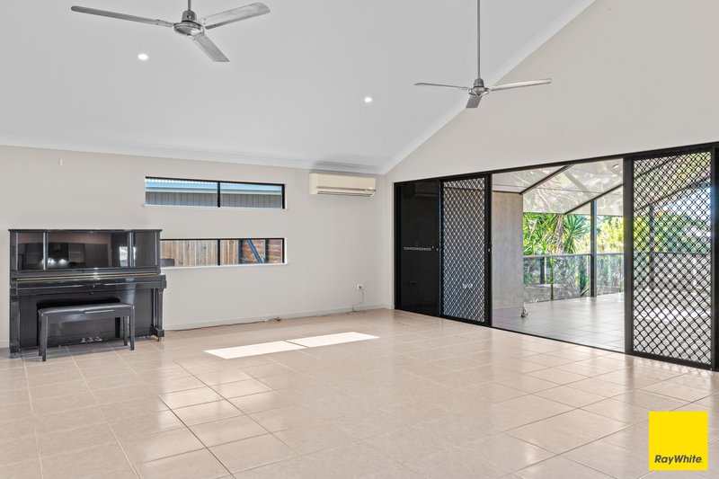 Photo - 13 Barossa Close, Brinsmead QLD 4870 - Image 5