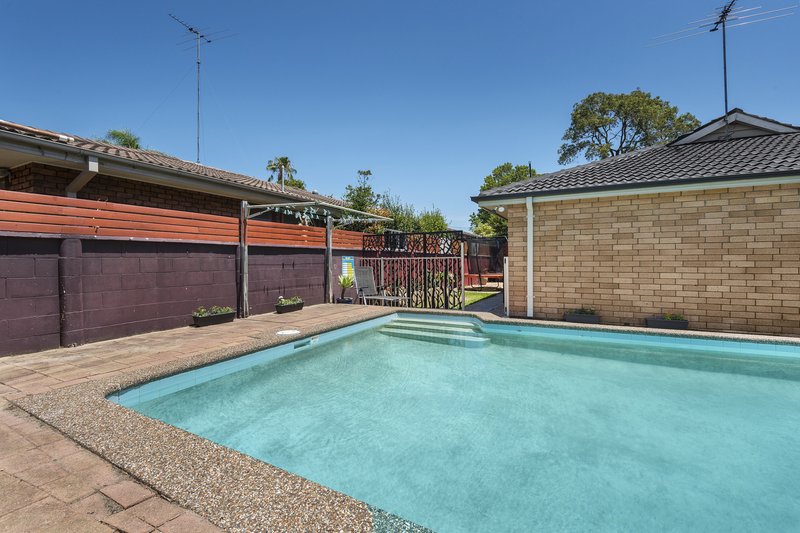 Photo - 13 Barrawarn Place, Castle Hill NSW 2154 - Image 4