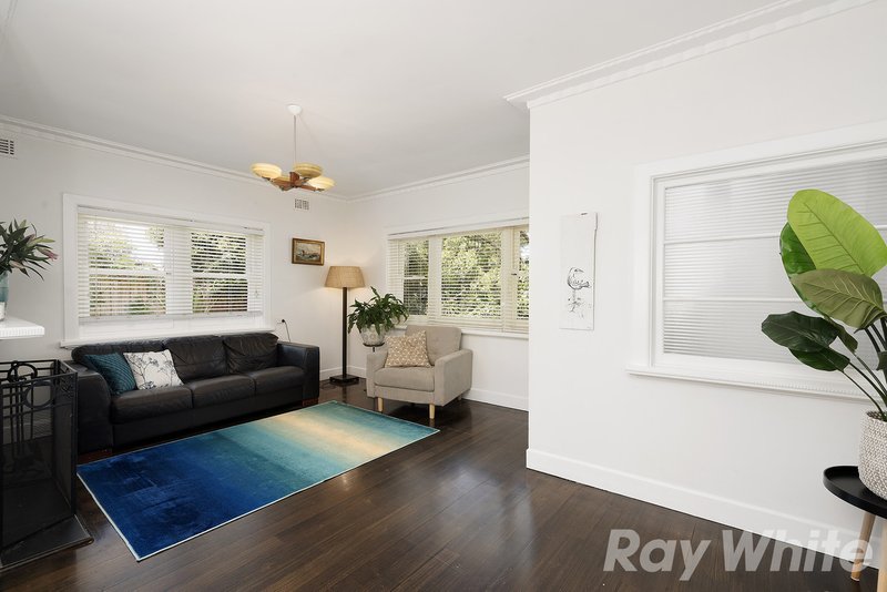 Photo - 13 Barrett Street, Cheltenham VIC 3192 - Image 4