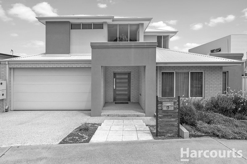 13 Barringarra Concourse, Madora Bay WA 6210