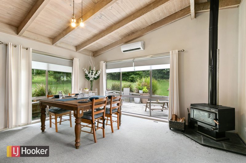 Photo - 13 Bassett Road, Lakes Entrance VIC 3909 - Image 6