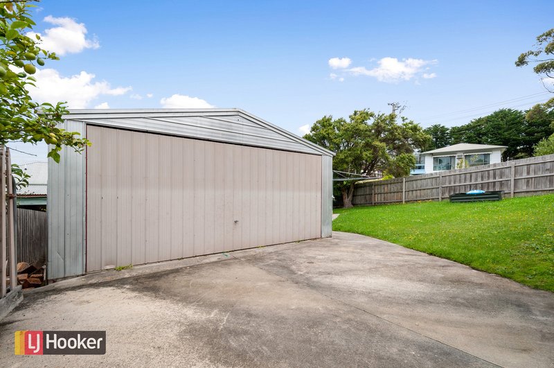 Photo - 13 Bassett Road, Lakes Entrance VIC 3909 - Image 13