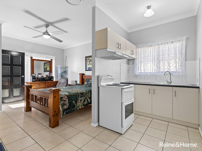 Photo - 13 Batterham Street, Warwick QLD 4370 - Image 15