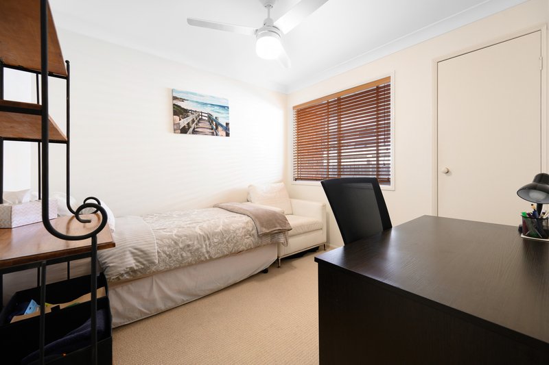 Photo - 13 Baxter Court, Arundel QLD 4214 - Image 9