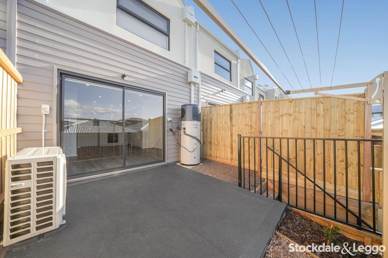 Photo - 13 Bayou Walk, Sunbury VIC 3429 - Image 12