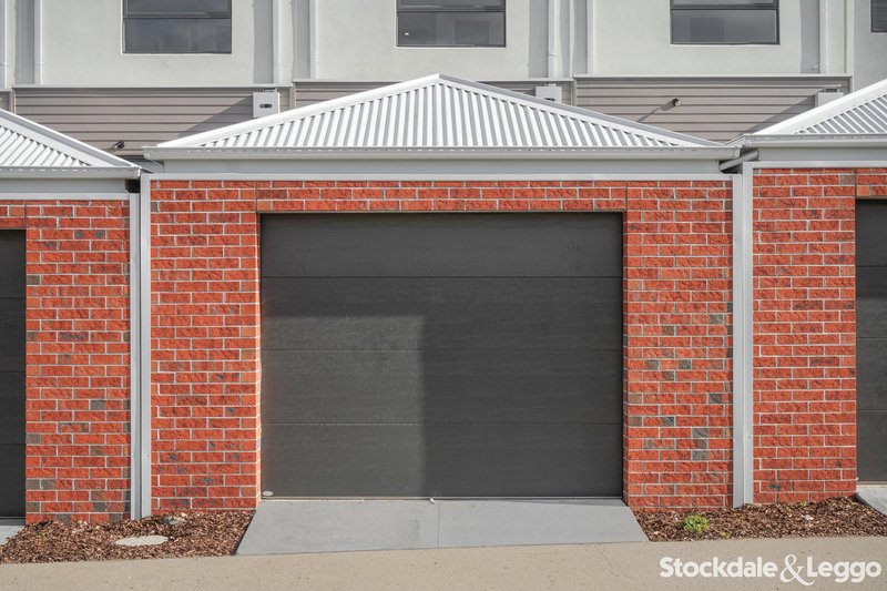 Photo - 13 Bayou Walk, Sunbury VIC 3429 - Image 13