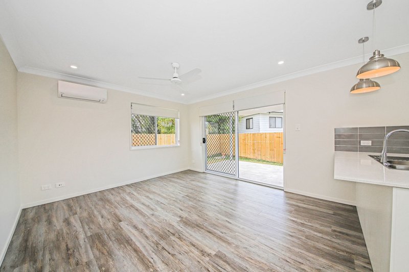 Photo - 1/3 Bellatrix Drive, Kingston QLD 4114 - Image 2