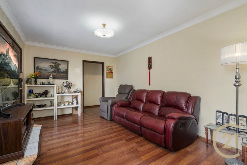 Photo - 13 Bellbird Place, Cartwright NSW 2168 - Image 4