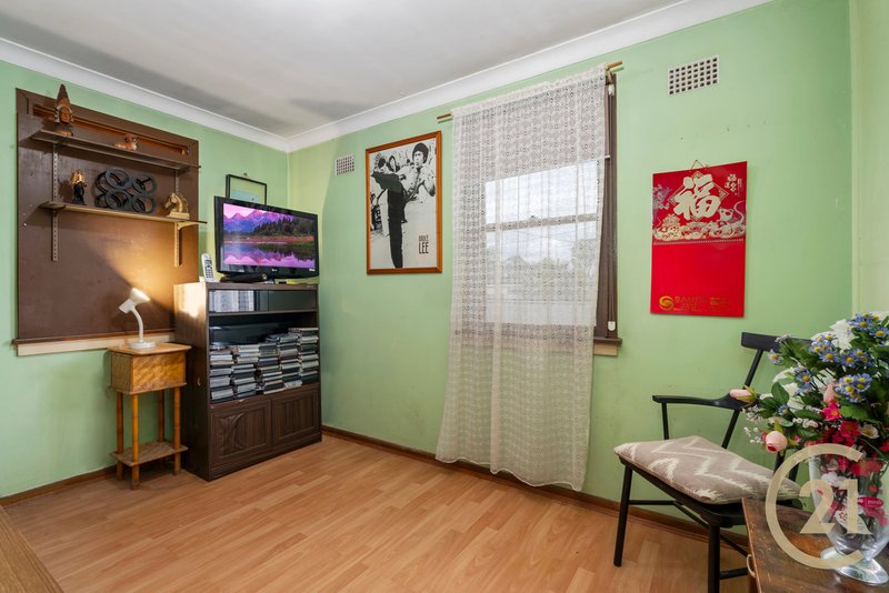 Photo - 13 Bellbird Place, Cartwright NSW 2168 - Image 10