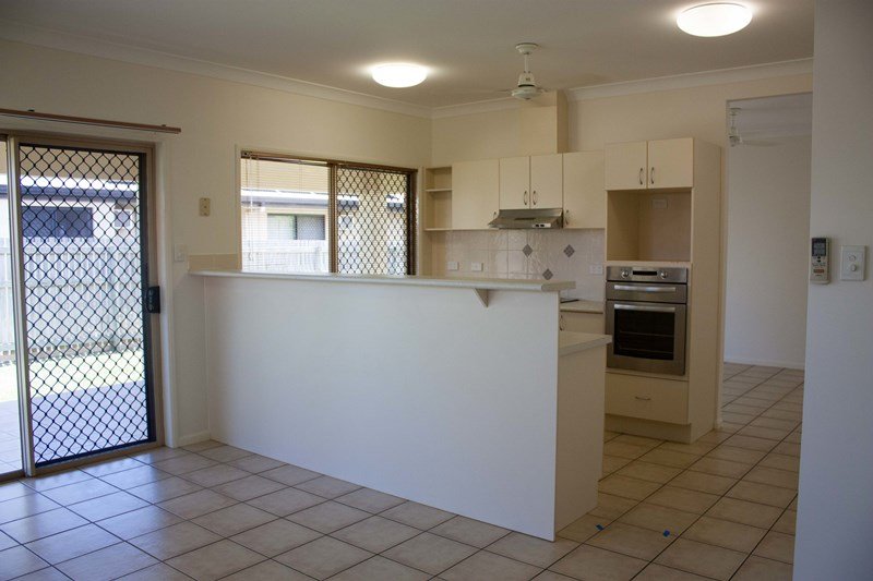 Photo - 13 Bellingham Crescent, Kirwan QLD 4817 - Image 4