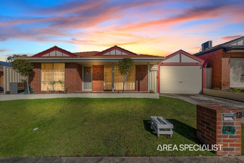 Photo - 13 Ben Drive, Pakenham VIC 3810 - Image 2