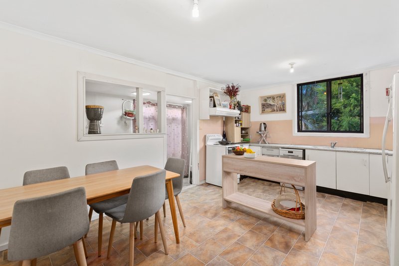 Photo - 13 Benelong Street, Bulli NSW 2516 - Image 3