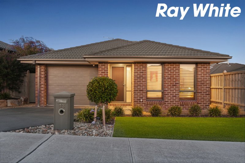 Photo - 13 Berkley Street, Pakenham VIC 3810 - Image 2