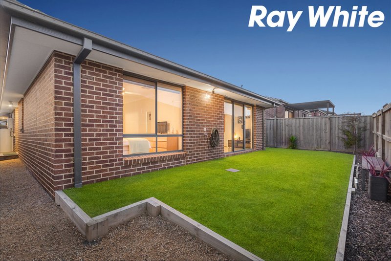 Photo - 13 Berkley Street, Pakenham VIC 3810 - Image 14