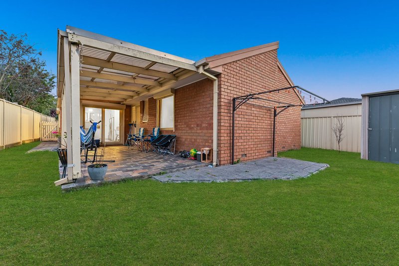 Photo - 13 Berridale Court, Hampton Park VIC 3976 - Image 15