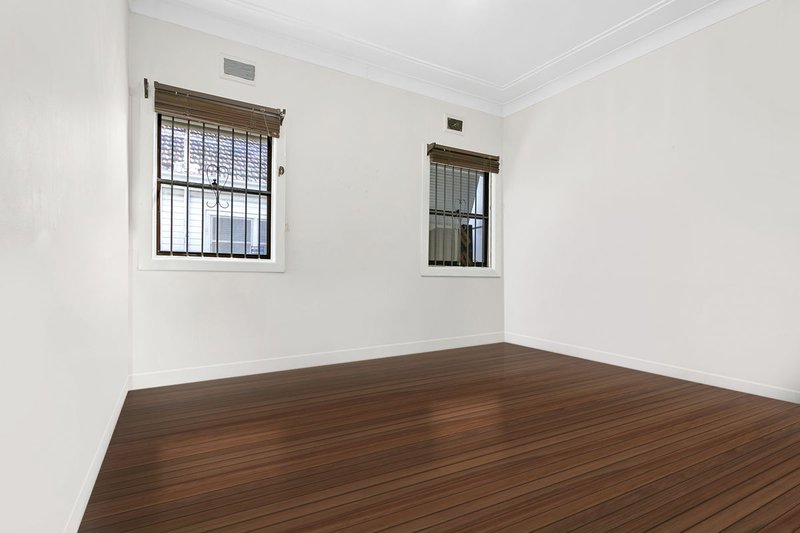 Photo - 13 Beszant Street, Merrylands NSW 2160 - Image 6