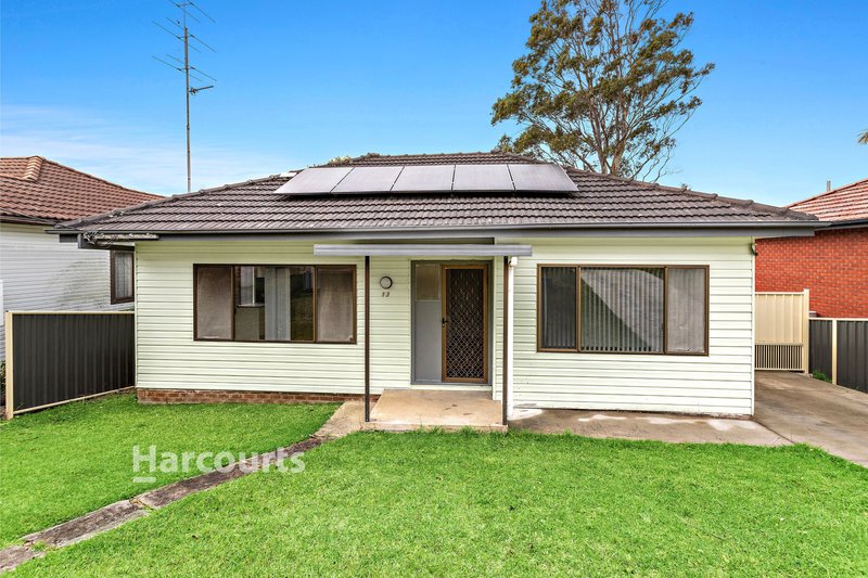 13 Beveles Avenue, Unanderra NSW 2526