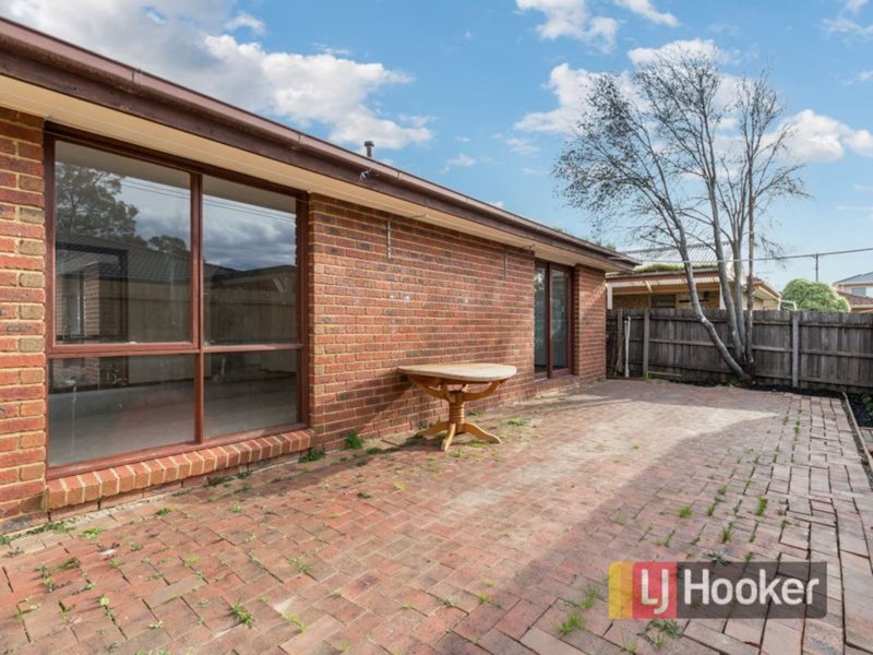 Photo - 13 Blackwood Drive, Hampton Park VIC 3976 - Image 10