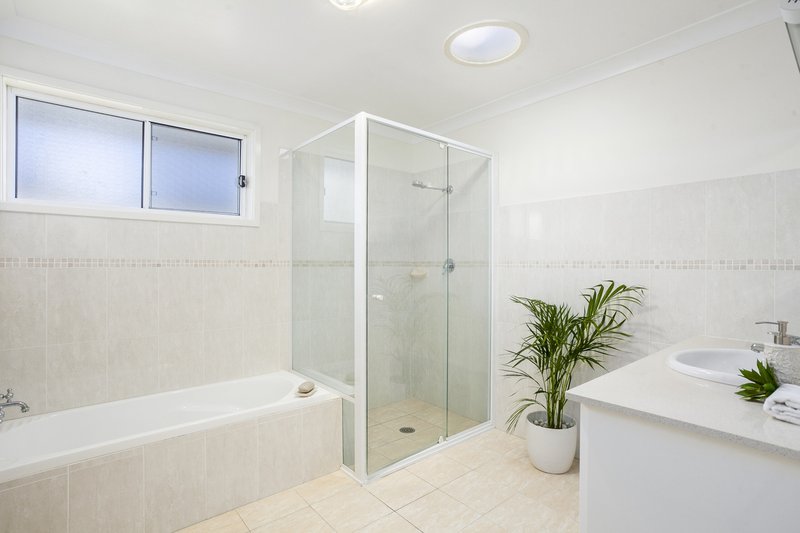 Photo - 13 Blanchard Crescent, Balgownie NSW 2519 - Image 7