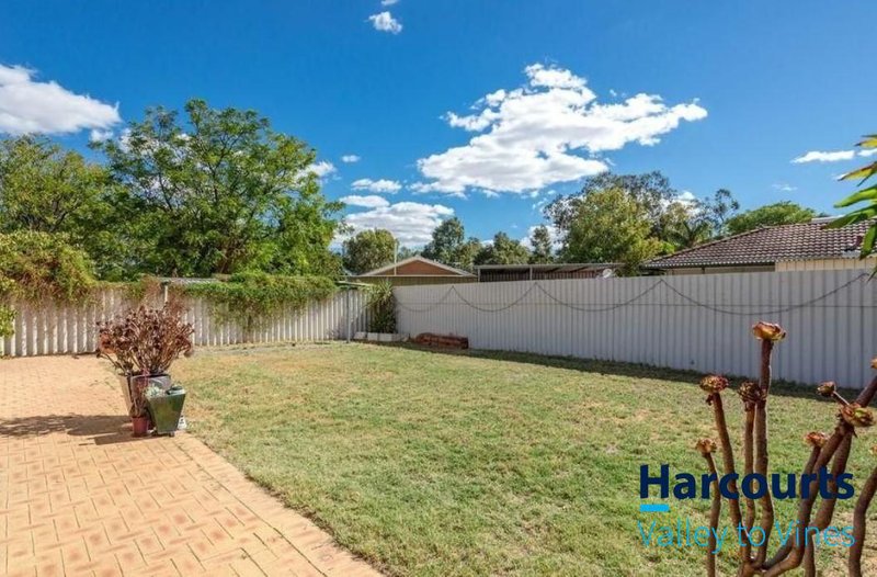 Photo - 13 Blantyre Way, Kelmscott WA 6111 - Image 11