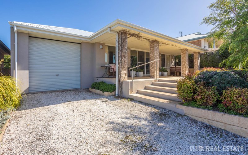 Photo - 13 Blue Whale Court, Encounter Bay SA 5211 - Image 3