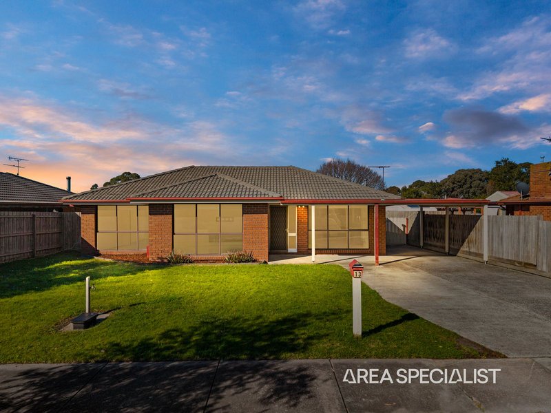 Photo - 13 Bluegrass Crescent, Pakenham VIC 3810 - Image 1