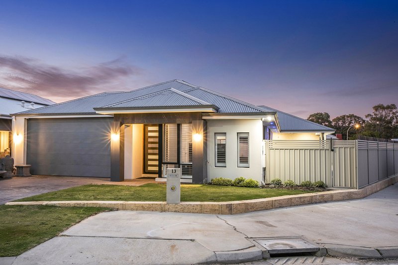 Photo - 13 Boardwalk Street, Yanchep WA 6035 - Image 2