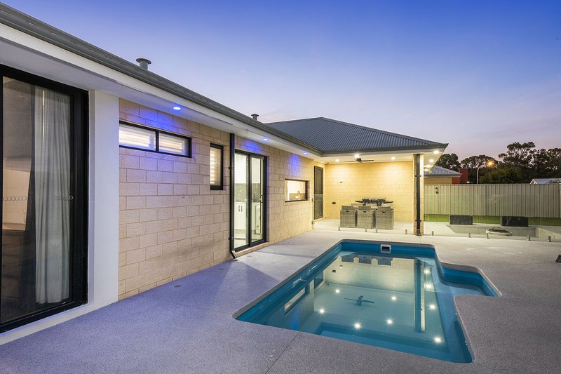 Photo - 13 Boardwalk Street, Yanchep WA 6035 - Image 31