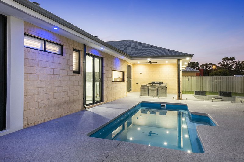 Photo - 13 Boardwalk Street, Yanchep WA 6035 - Image 32