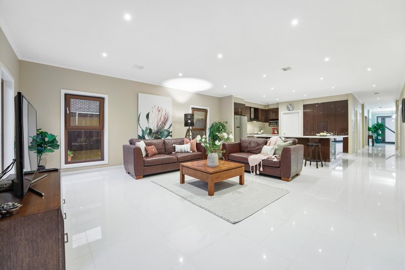 Photo - 13 Bond Street, Taylors Hill VIC 3037 - Image 7