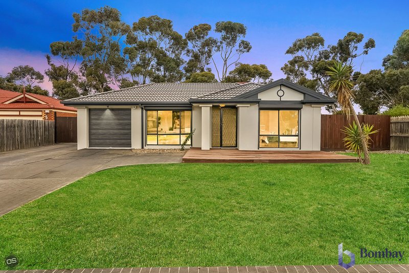 13 Bonney Place, Roxburgh Park VIC 3064