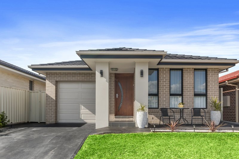 13 Bonython Av , Middleton Grange NSW 2171