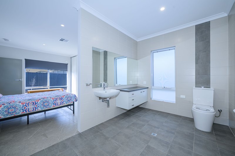 Photo - 13 Bookara Road, Midvale WA 6056 - Image 16