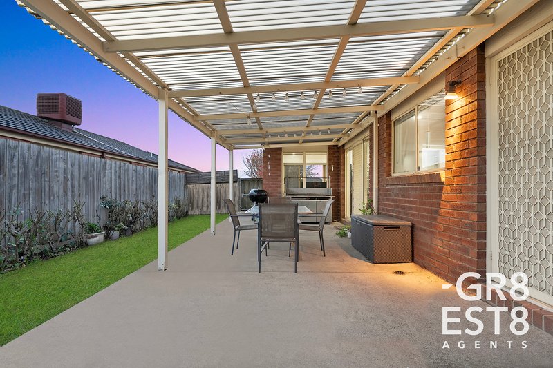 Photo - 13 Bookham Way, Cranbourne West VIC 3977 - Image 16