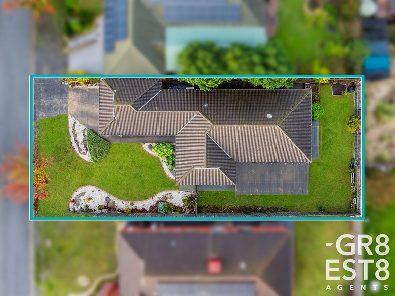 Photo - 13 Bookham Way, Cranbourne West VIC 3977 - Image 22