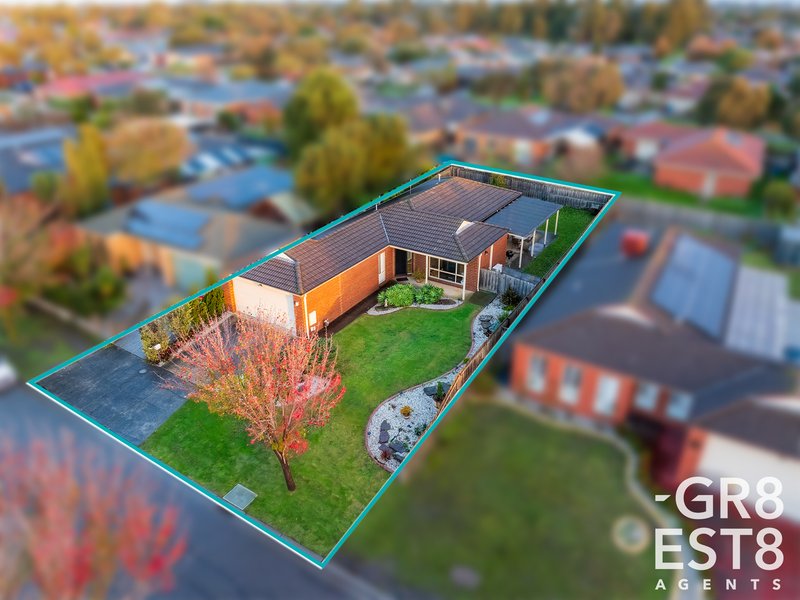 Photo - 13 Bookham Way, Cranbourne West VIC 3977 - Image 23