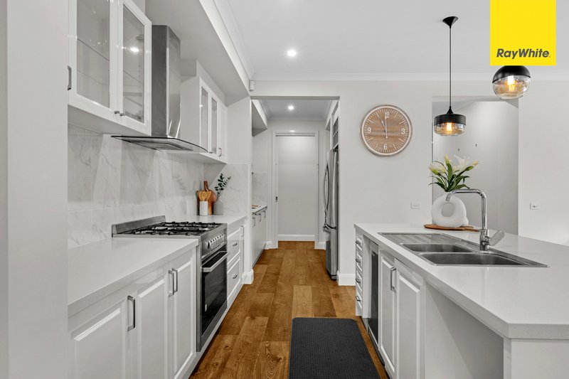 Photo - 13 Boolite Street, Eynesbury VIC 3338 - Image 8