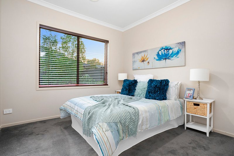 Photo - 13 Borrack Crescent, Mernda VIC 3754 - Image 9